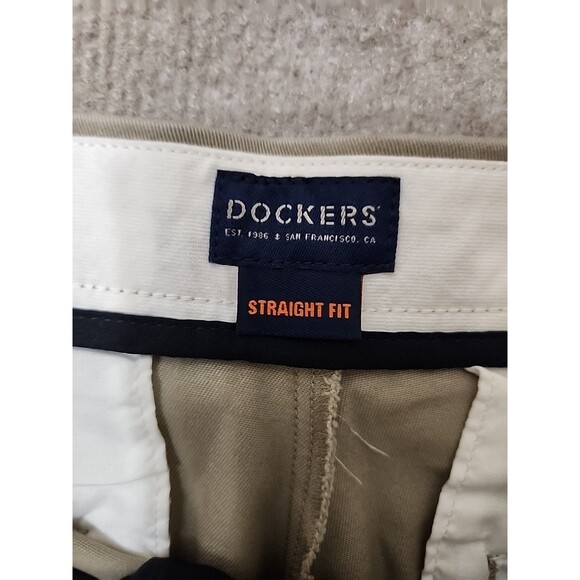 Dockers Easy Khaki Pants Mens 32x34 Tan Straight Performance Stretch NEW - Picture 7 of 10